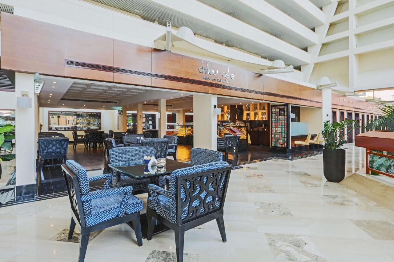 Radisson Blu Resort, ชาร์จาห์ ภายนอก รูปภาพ Lobby